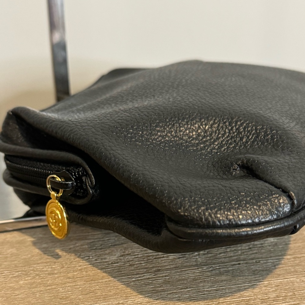 Gucci Pouch - Picture 7 of 9